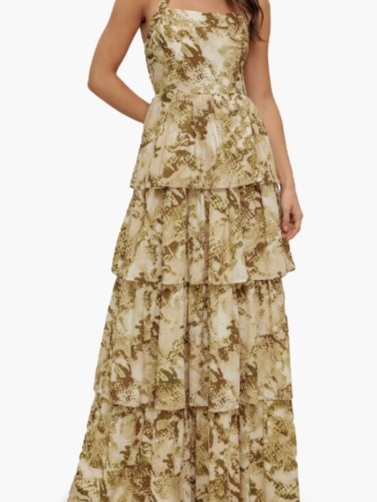 Flying Tomato Dresses & Skirts - Flying Tomato NWT $139 Abstract Print Tiered Maxi Dress